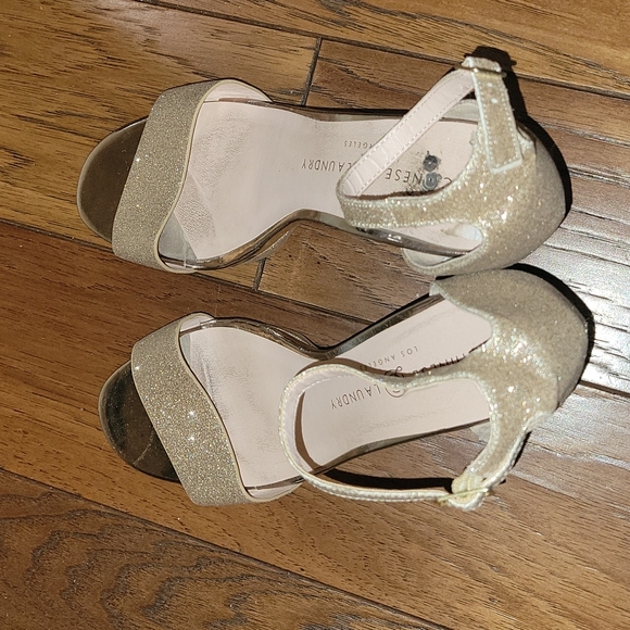 Chinese Laundry Gold block heeled sandals 7.5 - Picture 5 of 6